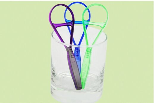 牙齿得到清洁了,舌头却被忽视了! 刮舌器你会用么？